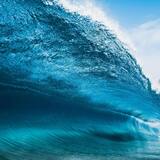 Sonhar com ondas gigantes: no mar, piscina, invadindo, surfando e mais!