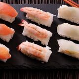 O que significa sonhar com comida japonesa? Sushi, temaki e mais!
