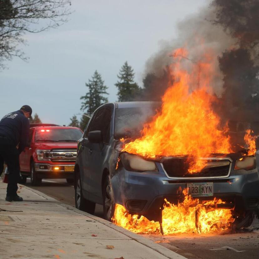 Sonhar com carro pegando fogo: De um desconhecido, o seu, já queimado e mais!