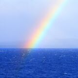 O que significa sonhar com arco-íris: no céu, no mar, em casa e mais!