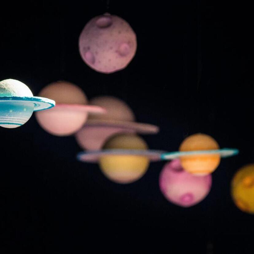 Sonhar com planetas: do sistema solar, caindo, alinhados e mais tipos!