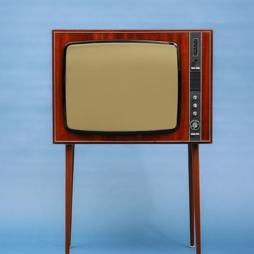 Sonhar com televisão: tv, programa, velha, quebrada e mais!