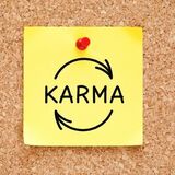 12 leis do karma: conheça cada uma delas e saiba como podem influenciar!