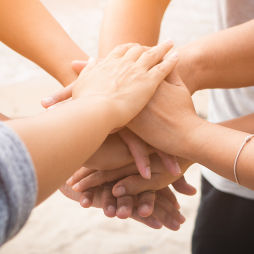 9 simpatias para reatar amizade: recupere a amizade urgente!
