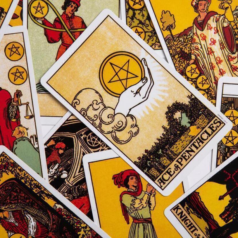 Qual o significado das cartas do Tarot de Marselha? Morte, mago e mais!