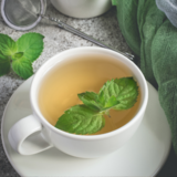 Chá de Hortelã: para que serve? Benefícios, garganta e mais!