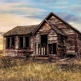 Sonhar com casa velha: abandonada, suja, de madeira e mais!