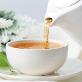 Chá branco: Para que serve, benefícios, contraindicações e mais!