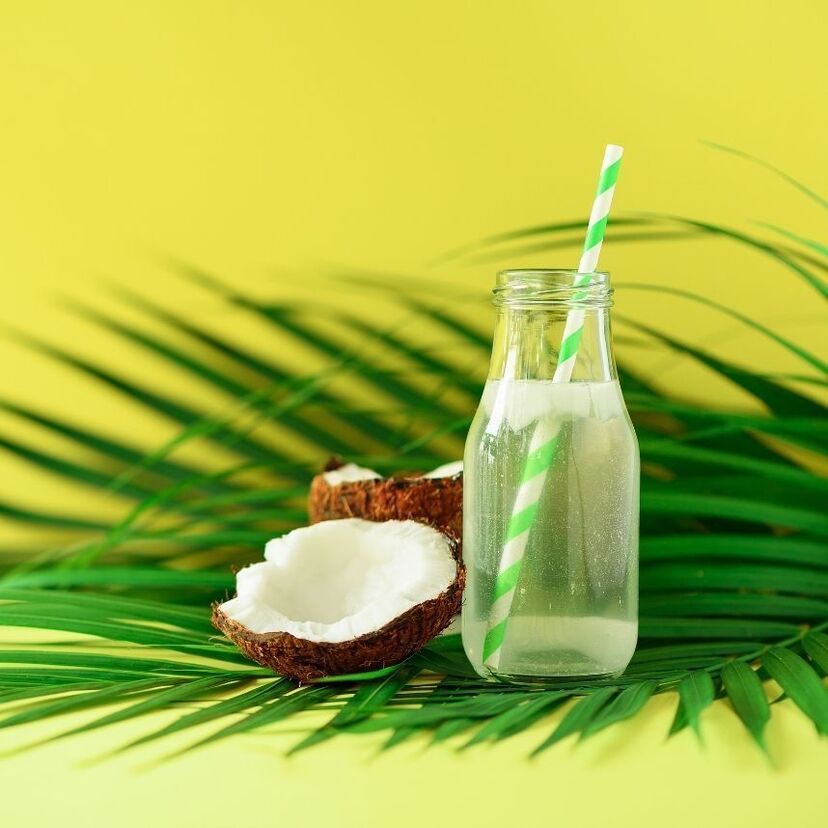 Água de coco e seus benefícios: alívio do estresse, ressaca e mais!