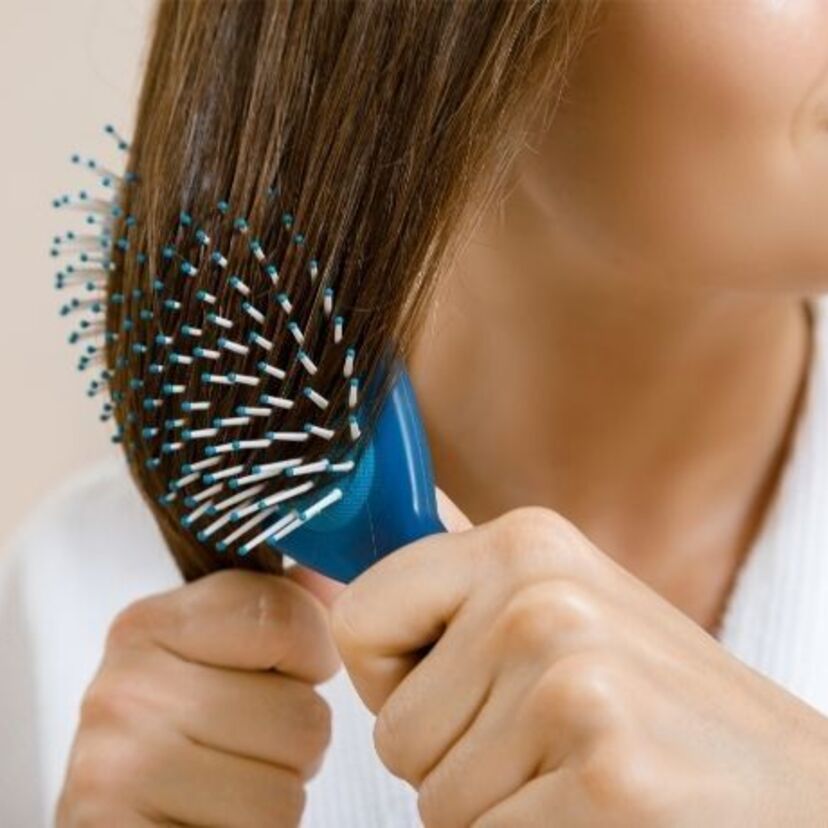As 10 melhores escovas de cabelo em 2022: pentear, fazer escova e mais!