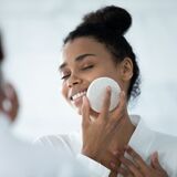 As 10 melhores esponjas de lavar o rosto: Foreo, Forever, Océane e mais!