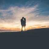 Como usar a Lei da Atração no amor: 20 dicas para atrair ou reconquistar