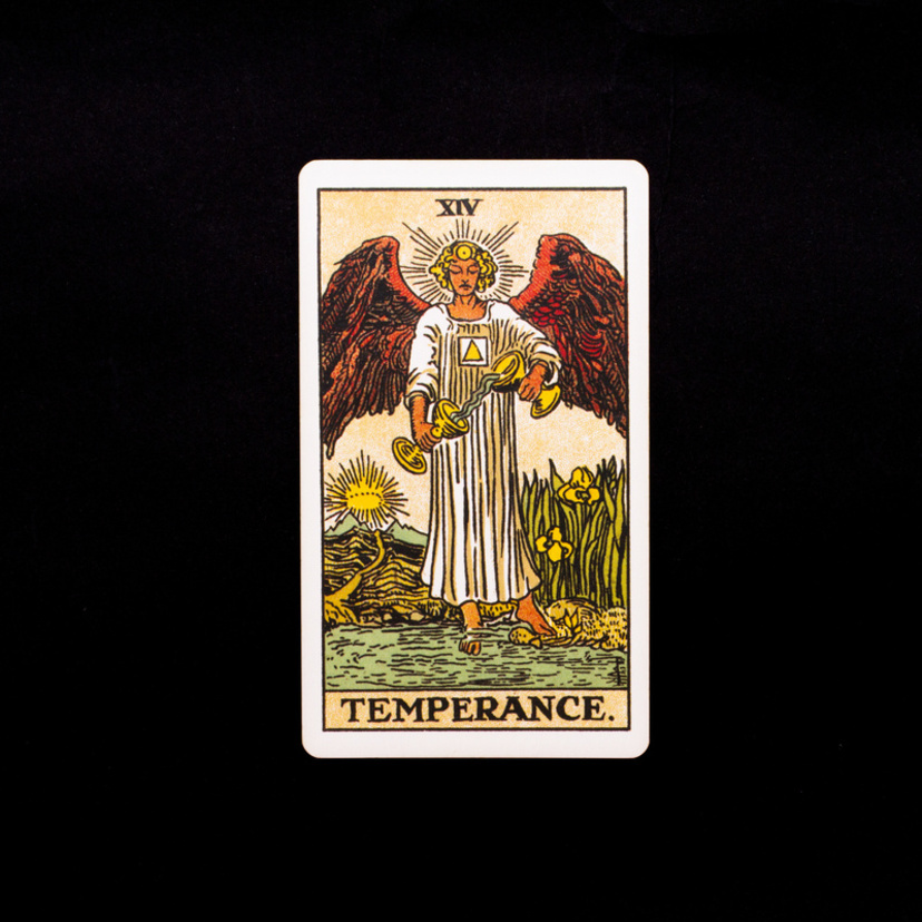 Significado da carta A Temperança no Tarot: no amor, na saúde e mais!