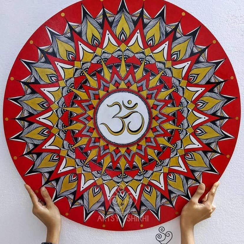Conheça o significado do símbolo Om: na yoga, no hinduísmo e mais!
