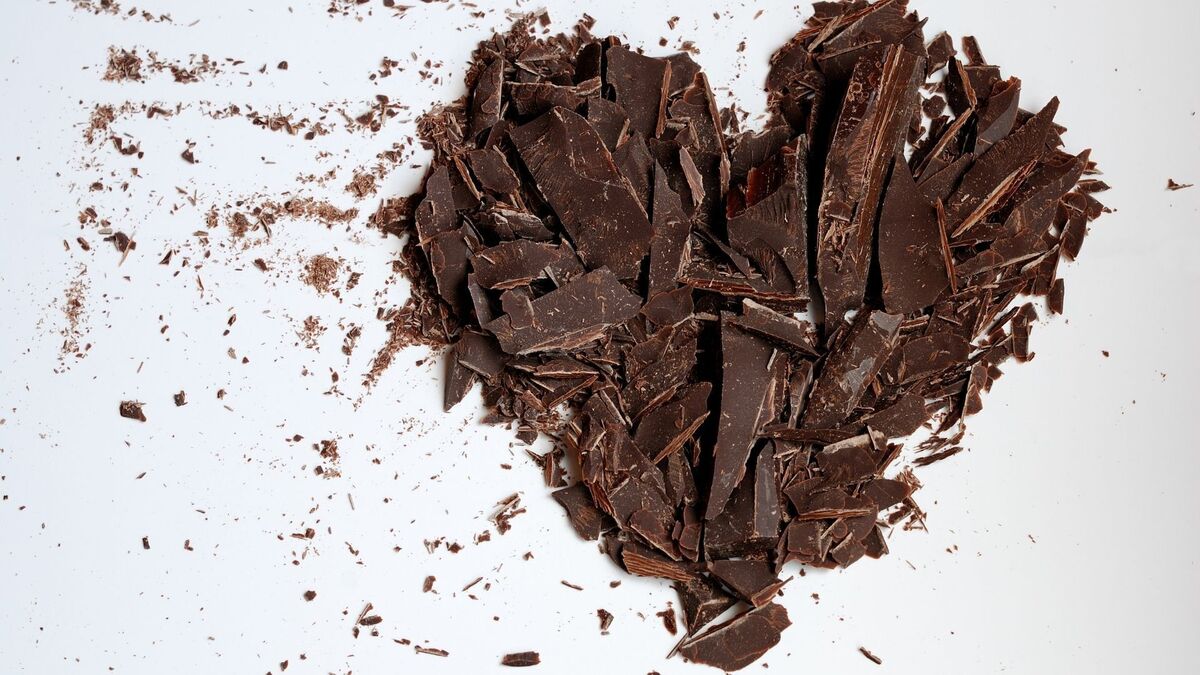 Coração feito de chocolate.
