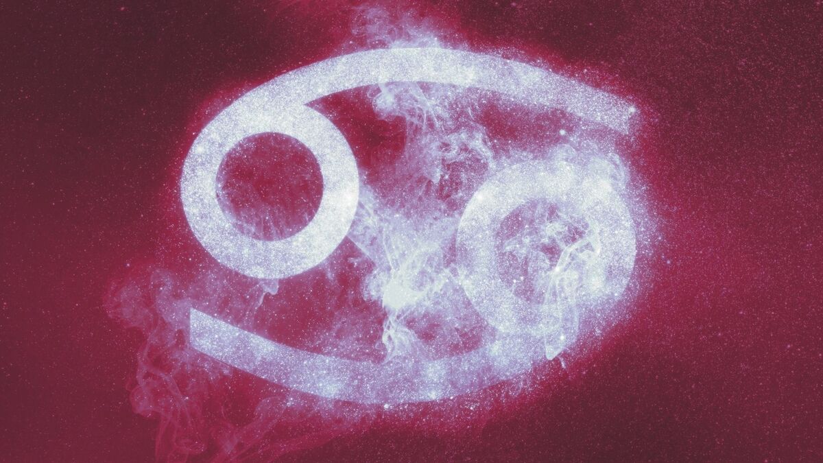 Símbolo de Câncer em um fundo astral.