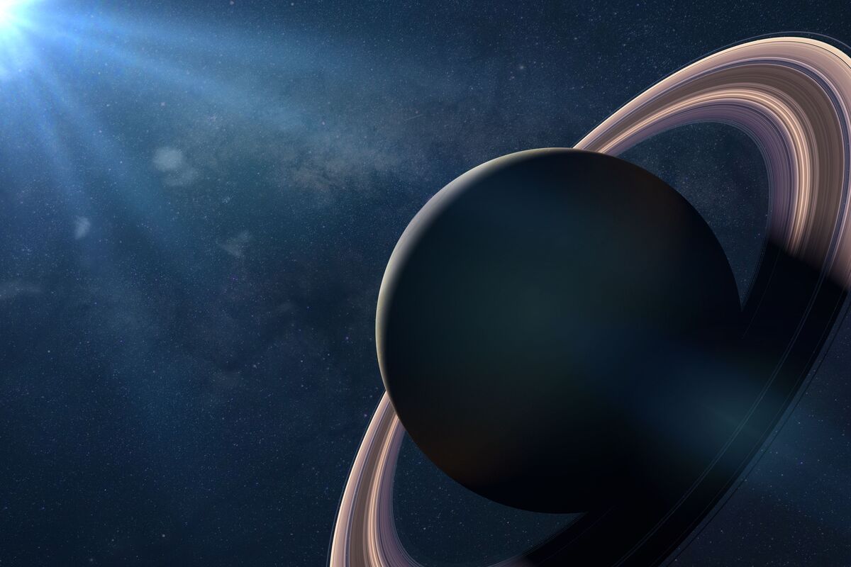 Planeta Saturno no espaço.