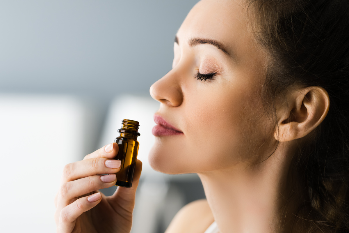 benefícios da aromaterapia conheça os óleos essenciais e como usar