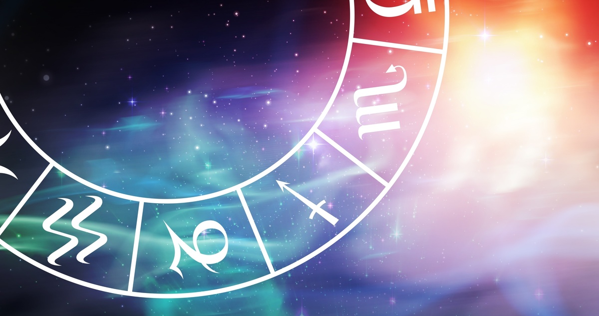 Roda do Zodíaco com foco no símbolo do signo de Escorpião