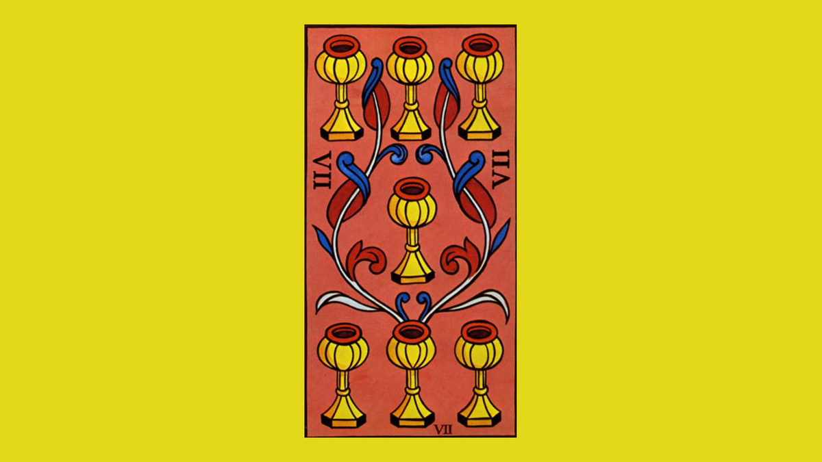 Carta 7 de Copas do Tarot em fundo amarelo