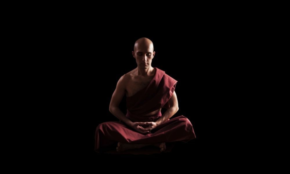 Budista meditando.