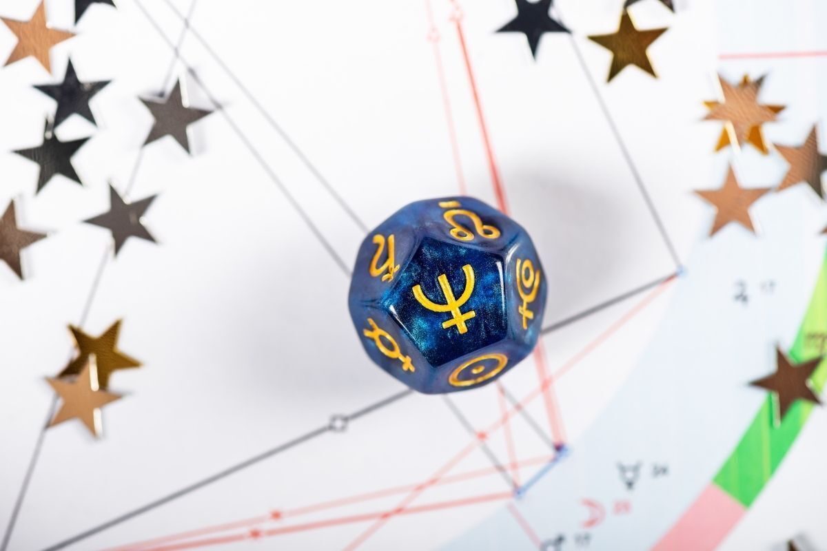 Símbolo do Planeta Netuno na Astrologia com ilustração do Mapa Astral