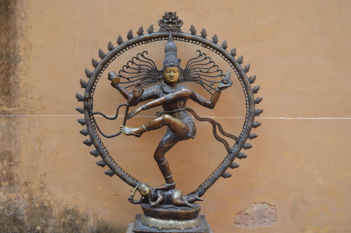 Estátua do Deus Shiva 