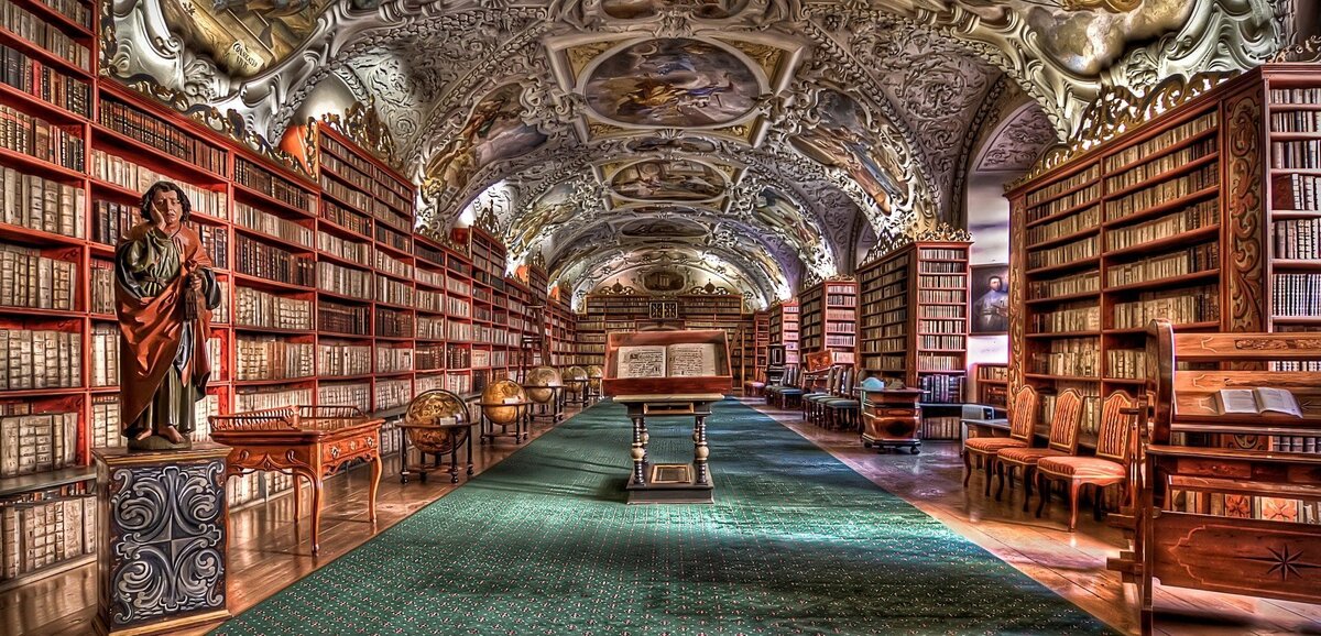 Biblioteca antiga.