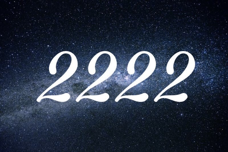 Número 2222 em fundo de galáxia