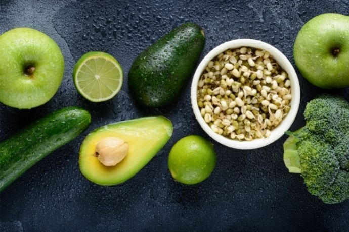 Pepino, abacate e outros alimentos verdes