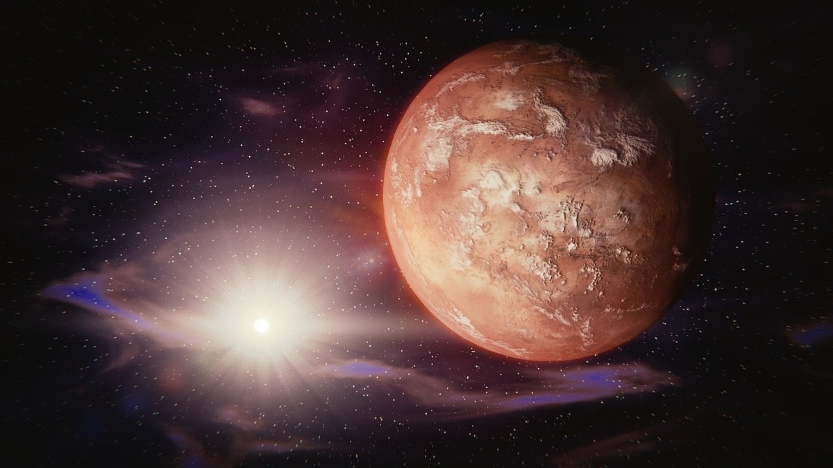 Marte, planeta regente do primeiro decanato de escorpião. 
