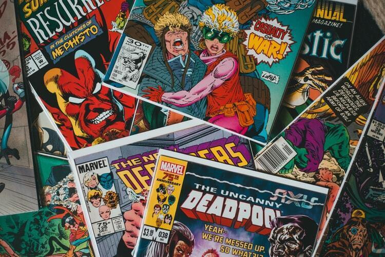 Diversas revistas em quadrinhos de super-heróis