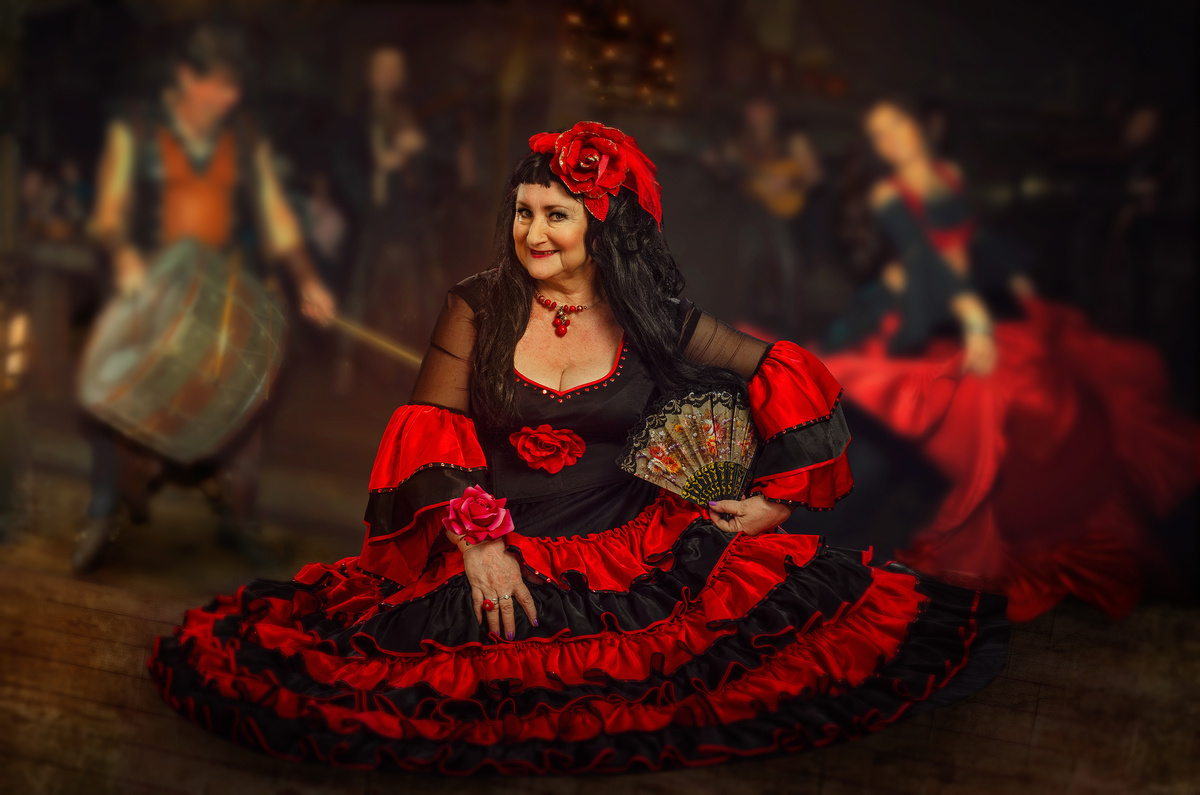 Cigana vestida de vermelho