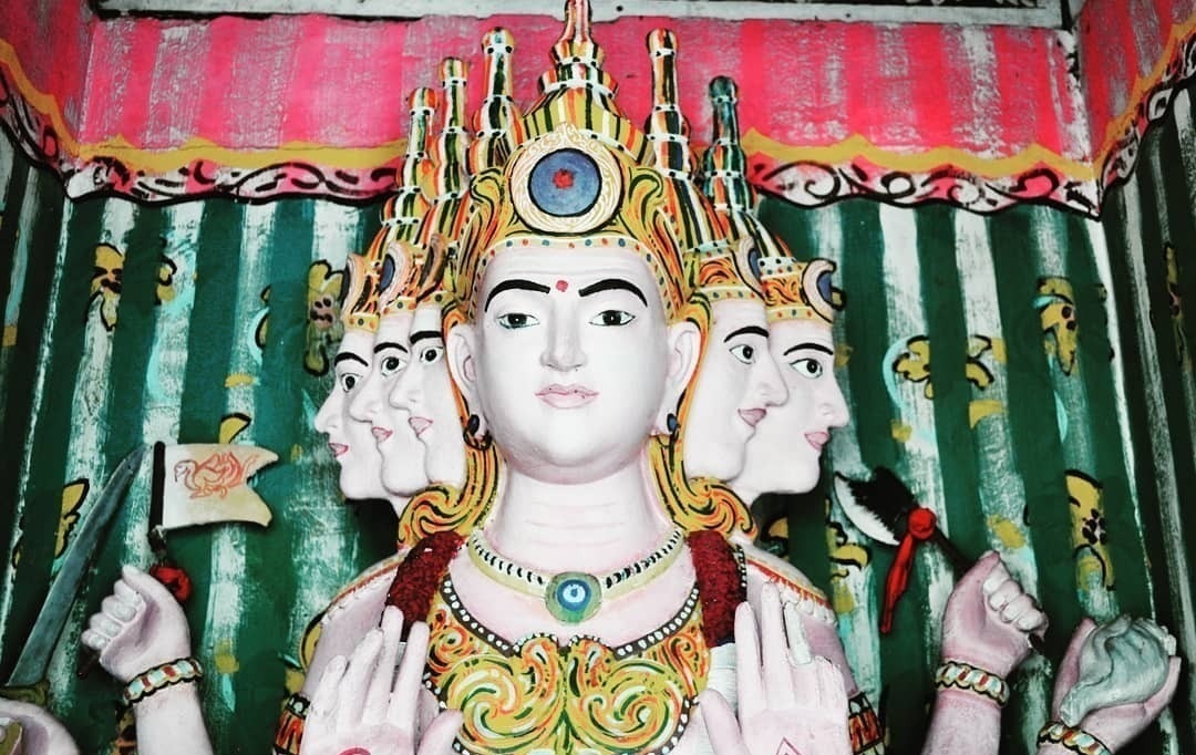 Estátua do deus Brahma