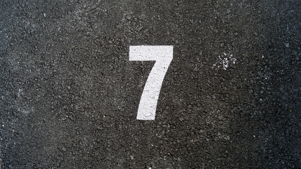 Número 7 na rua