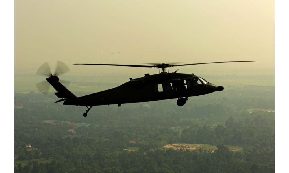 Sonhar com helicóptero caindo: o que isso significa?