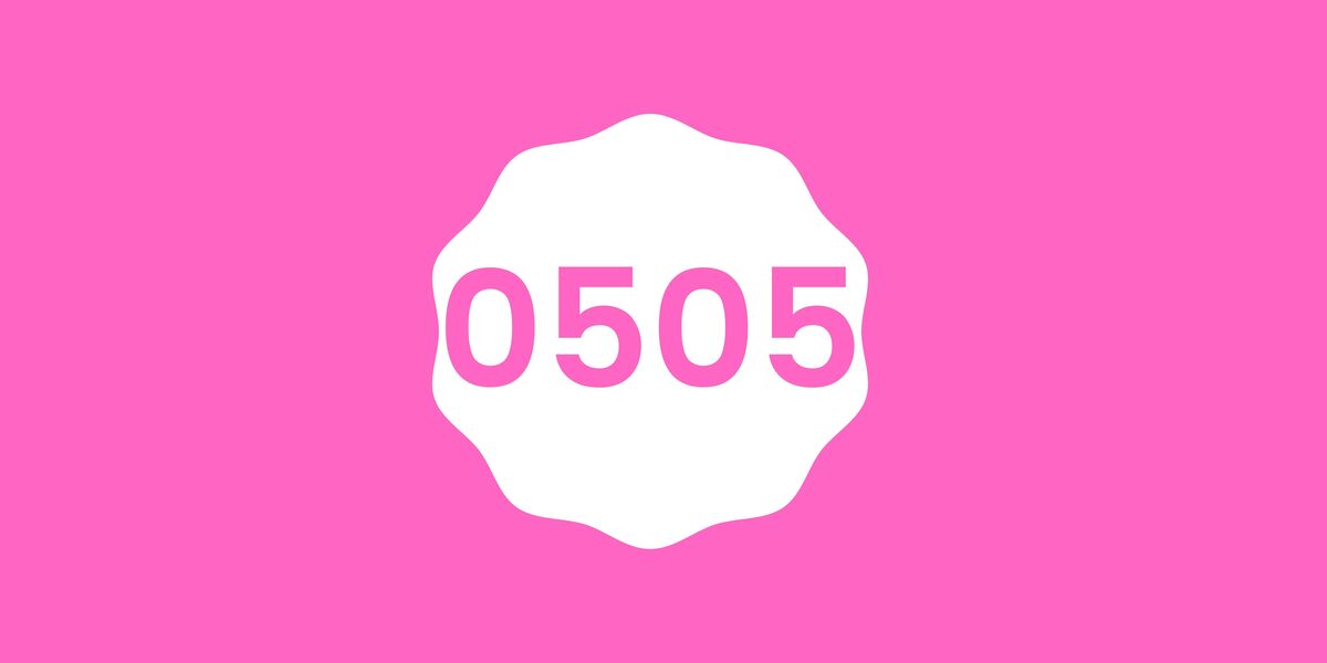 0505 com fundo rosa