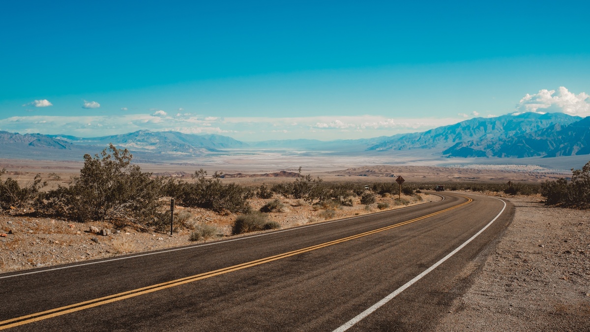 Uma estrada no deserto
