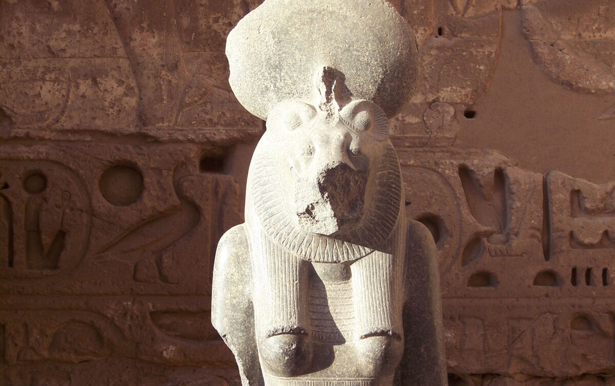 Estátua da deusa Sekhmet.